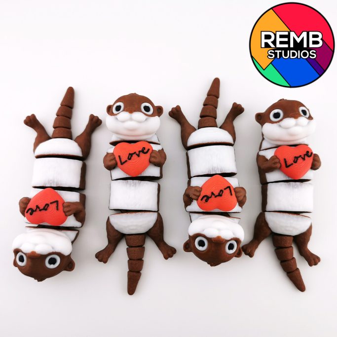 3d-print-stl-flexi-valentines-otter-pla-cute-heart-gift-remb-studios